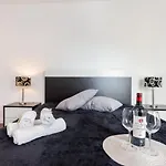 Squash Rocha アパート