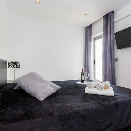 Squash Rocha Apartmán *