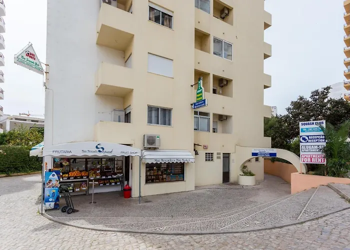 Apartment Squash Rocha